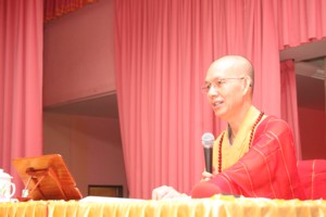 檀香寺住持唯悟法師開示 002.jpg