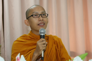 达摩提帕法师为僧伽培训课程英文组主讲〈大乘佛教简介〉