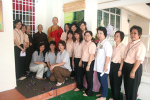 唯悟法师与幼儿园教师、爱心妈妈、职员合照 BMKindy2.jpg