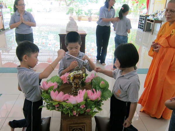 我今灌沐诸如来……