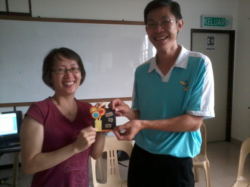 感谢中心的精神健康资深义工兼组长-陈汉良