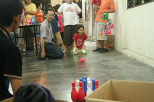 玩保龄球 MidAutumn4.jpg