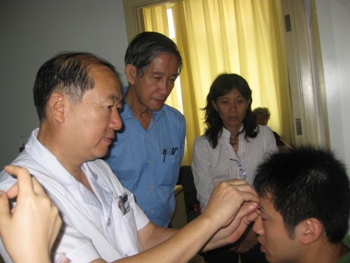 杨光教授授课 Copy of 杨光教授授课.jpg