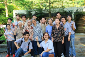 一张开心的大合照。