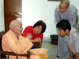 感恩师公慈悲开示 YouthOuting1.jpg