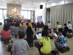 戒子倾听法师开示