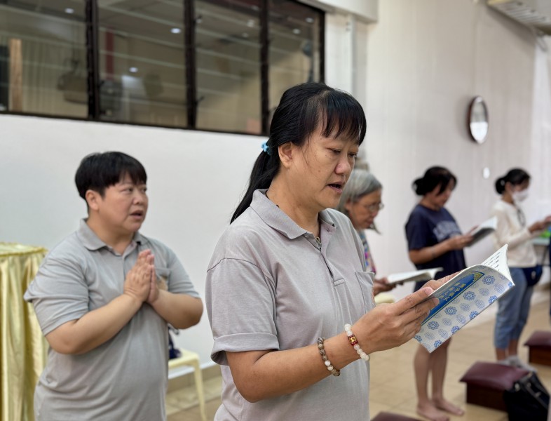 The staff chanted with deep sincerity, accumulating immeasurable merits