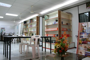 Library 092 b.jpg