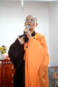 檀香寺监院开示 002c.jpg