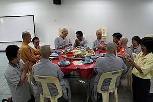 檀香各部门代表供养 0808015 2.jpg